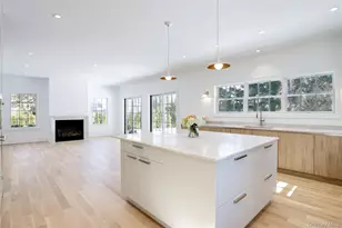 409 Abbey Rd, Manhasset, NY 11030 - Photo 10