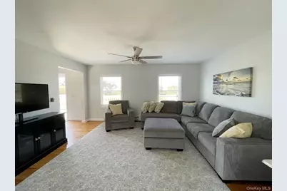 59 Peconic Avenue, Shelter Island, NY 11964 - Photo 4