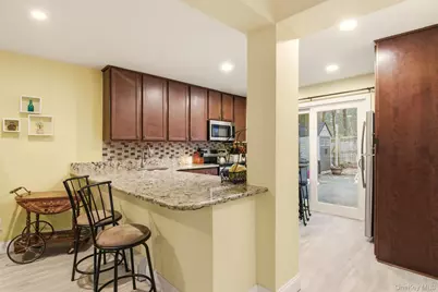 2 Lakeland Place, Farmingville, NY 11738 - Photo 10