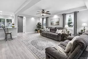 2 Lakeland Pl, Farmingville, NY 11738 - Photo 6