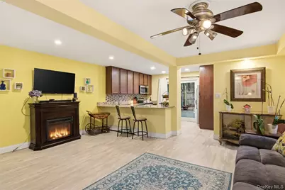 2 Lakeland Place, Farmingville, NY 11738 - Photo 8