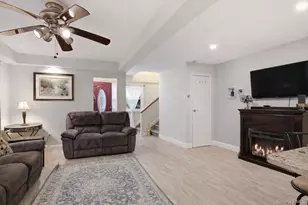 2 Lakeland Pl, Farmingville, NY 11738 - Photo 14