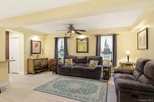 2 Lakeland Pl, Farmingville, NY 11738 - Photo 4