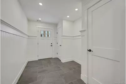 32 Sycamore Road, Scarsdale, NY 10583 - Photo 24