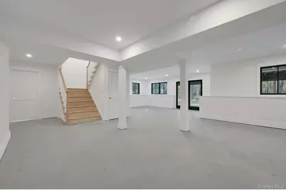 32 Sycamore Road, Scarsdale, NY 10583 - Photo 44