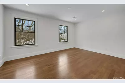 32 Sycamore Road, Scarsdale, NY 10583 - Photo 36