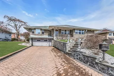 170 Old Courthouse Road, Manhasset Hills, NY 11040 - Photo 34