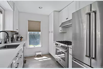 28 Windermere Drive, Sag Harbor, NY 11963 - Photo 14