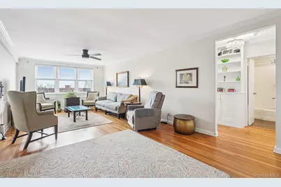 4 Putnam Hill #4F, Greenwich, NY 06830 - Photo 2