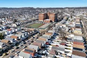 93-17 214th St, Queens Village, NY 11428 - Photo 30