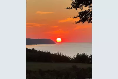 508 Fox Hill Drive, Calverton, NY 11933 - Photo 40