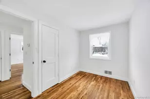 33 Silverpine Dr, Amityville, NY 11701 - Photo 14