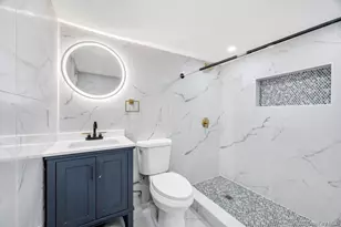 33 Silverpine Dr, Amityville, NY 11701 - Photo 16