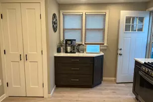 25 Wood Ave, Patchogue, NY 11772 - Photo 4