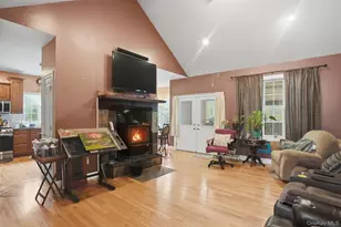 576 Burlingham Rd, Bloomingburg, NY 12721 - Photo 16
