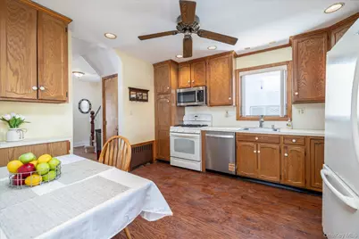 43 Garfield Place, East Rockaway, NY 11518 - Photo 12