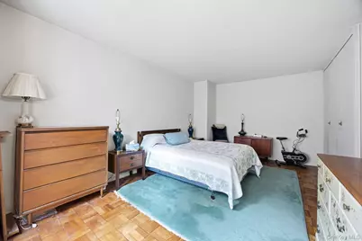 300 E 40th Street #4T, New York, NY 10016 - Photo 14