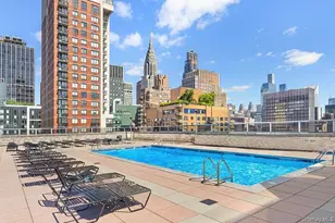 300 E 40th St, New York, NY 10016 - Photo 20