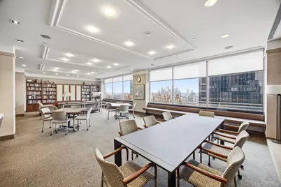 300 E 40th Street #4T, New York, NY 10016 - Photo 18