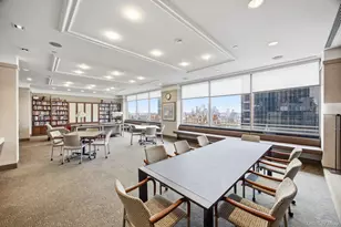 300 E 40th St, New York, NY 10016 - Photo 18