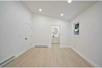 10 Linda Ln, Central Islip, NY 11722 - Photo 16