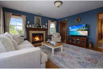 90 S Middletown Road, Pearl River, NY 10965 - Photo 12