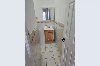 484 Beach 44th Street, Far Rockaway, NY 11691 - Photo 10