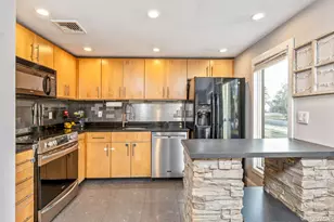 5 Longleaf Ln, Medford, NY 11763 - Photo 6