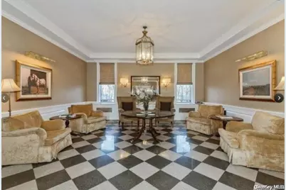 111 7th Street #410, Garden City, NY 11530 - Photo 2