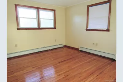 18 Station Road, Salisbury Mills, NY 12577 - Photo 8