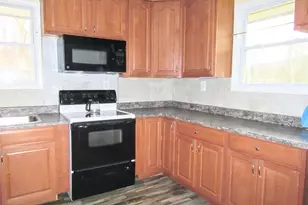 18 Station Rd, Salisbury Mills, NY 12577 - Photo 4