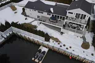 18 Matilda Ct, Bayport, NY 11705 - Photo 6