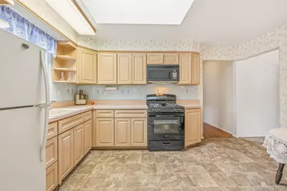 138-07 13th Avenue, Whitestone, NY 11357 - Photo 8