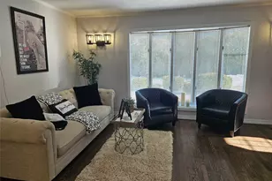 211 Iceland Dr, South Huntington, NY 11746 - Photo 6