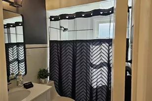 211 Iceland Dr, South Huntington, NY 11746 - Photo 10