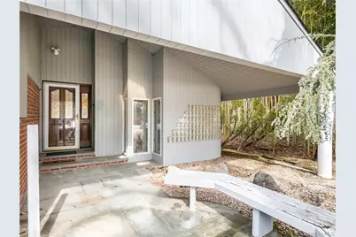 127 Wooleys Lane, Great Neck, NY 11023 - Photo 34