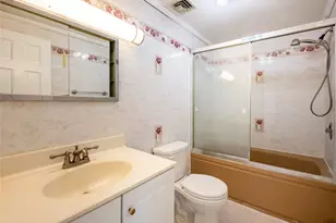 127 Wooleys Ln, Great Neck, NY 11023 - Photo 26