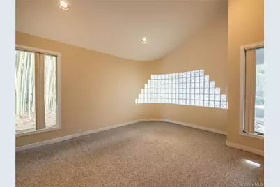 127 Wooleys Lane, Great Neck, NY 11023 - Photo 14