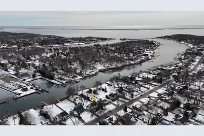 53 Hewitt Boulevard, Center Moriches, NY 11934 - Photo 2