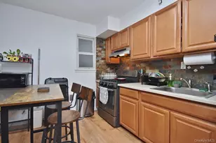 423 Parkview Ave, Yonkers, NY 10710 - Photo 14