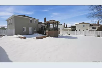 2432 Aron Drive N, Seaford, NY 11783 - Photo 26