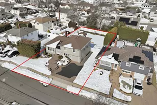 2432 Aron Dr N, Seaford, NY 11783 - Photo 30