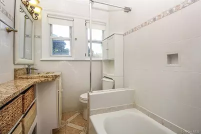237 Coligni Avenue, New Rochelle, NY 10801 - Photo 18