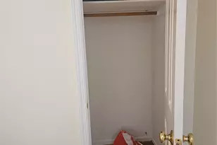 8 Town Path, Glen Cove, NY 11542 - Photo 2