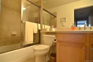 1308 Round Pointe Dr, Haverstraw, NY 10927 - Photo 18