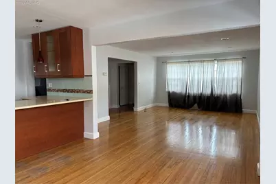 570 Church Avenue, Woodmere, NY 11598 - Photo 22