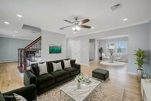 92 Hawthorne Rd, Kings Park, NY 11754 - Photo 10