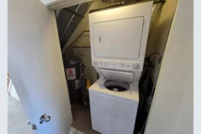 220 Montauk Highway, Speonk, NY 11972 - Photo 18