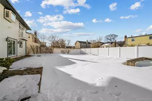 480 Hopatcong Ave, West Hempstead, NY 11552 - Photo 30