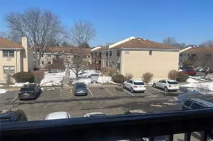 194 Sneden Pl, Spring Valley, NY 10977 - Photo 10